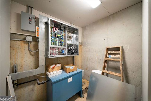 2252 Parkwood Place Court SE, Smyrna, GA 30080