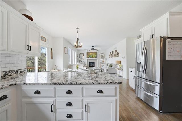 215 E Whispering Hills Boulevard, Lone Jack, MO 64070