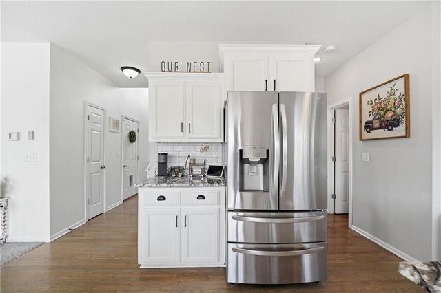 215 E Whispering Hills Boulevard, Lone Jack, MO 64070