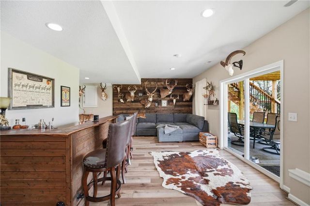 215 E Whispering Hills Boulevard, Lone Jack, MO 64070