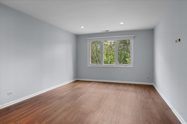 1795 Lake Cook Road 107, Highland Park, IL 60035