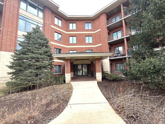 855 E 22nd Street 202, Lombard, IL 60148