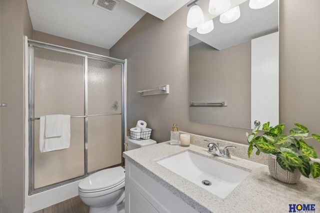 1708 S 6th Street, Lincoln, NE 68502