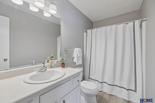 1708 S 6th Street, Lincoln, NE 68502