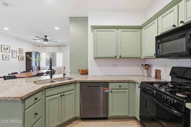 3571 S LOBACK Lane, Gilbert, AZ 85297