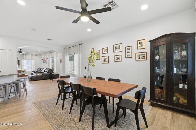 3571 S LOBACK Lane, Gilbert, AZ 85297