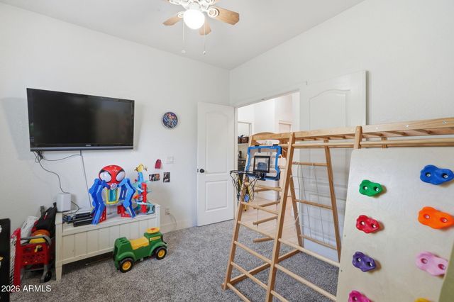 3571 S LOBACK Lane, Gilbert, AZ 85297