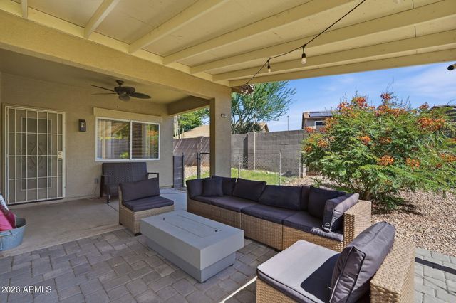 3571 S LOBACK Lane, Gilbert, AZ 85297