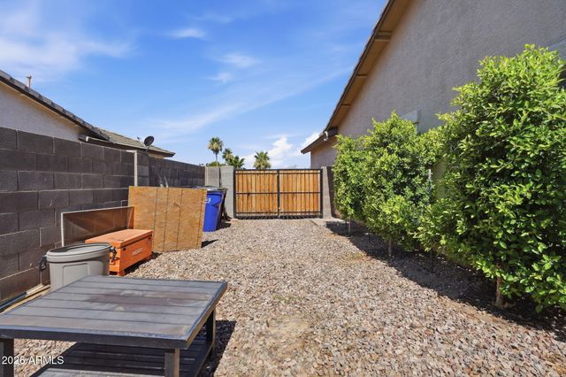 3571 S LOBACK Lane, Gilbert, AZ 85297