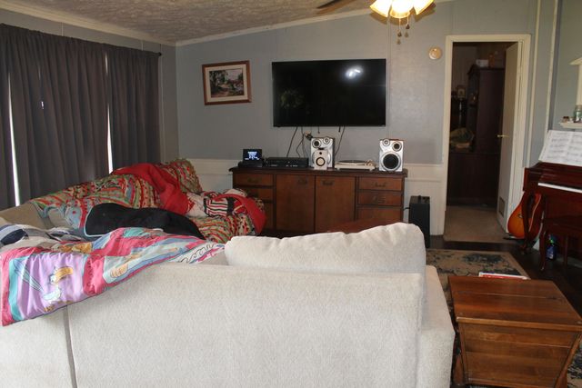 130 Fox Lane Drive, Jeffersonville, KY 40337
