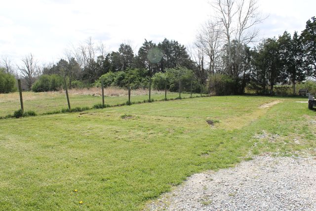 130 Fox Lane Drive, Jeffersonville, KY 40337