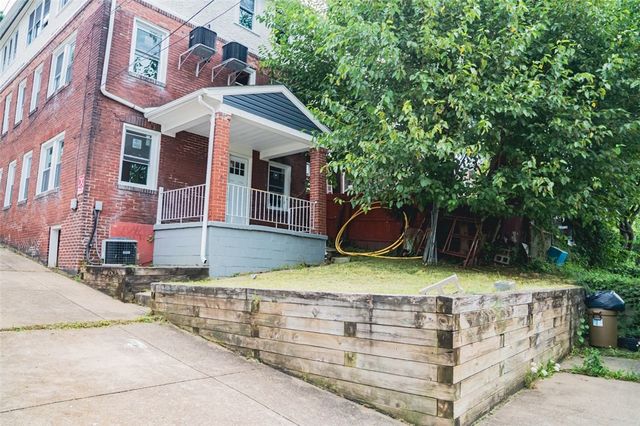 2400 S Braddock Ave, Swissvale, PA 15218