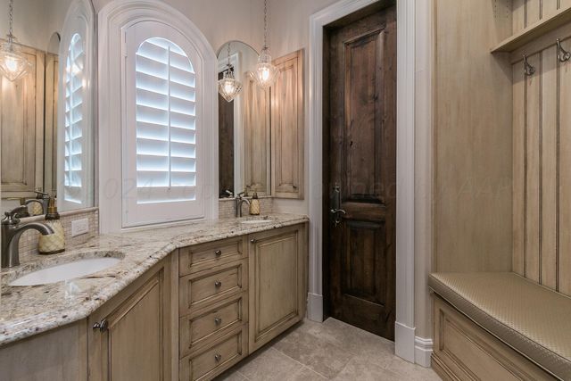 7501 NEW ENGLAND Parkway, Amarillo, TX 79119