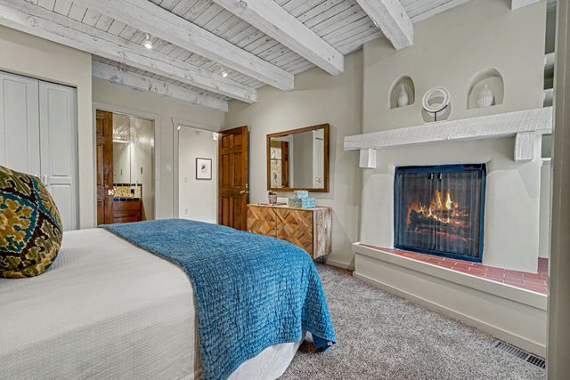 409 E Coronado Road 2, Santa Fe, NM 87505