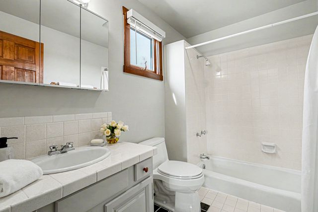 409 E Coronado Road 2, Santa Fe, NM 87505