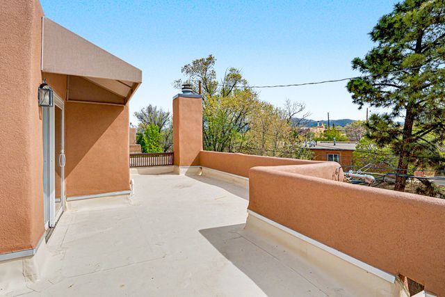 409 E Coronado Road 2, Santa Fe, NM 87505