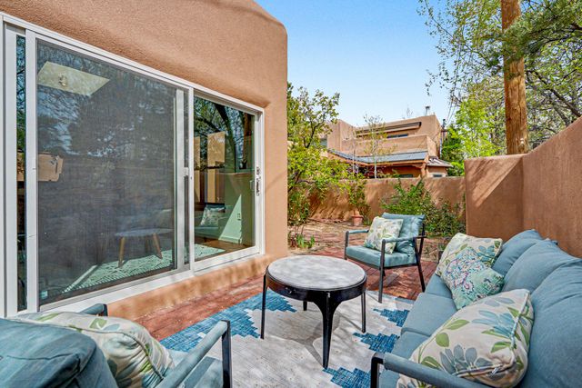 409 E Coronado Road 2, Santa Fe, NM 87505