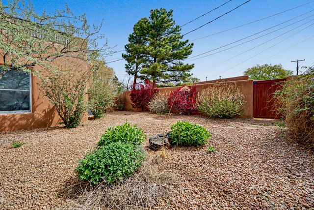 409 E Coronado Road 2, Santa Fe, NM 87505