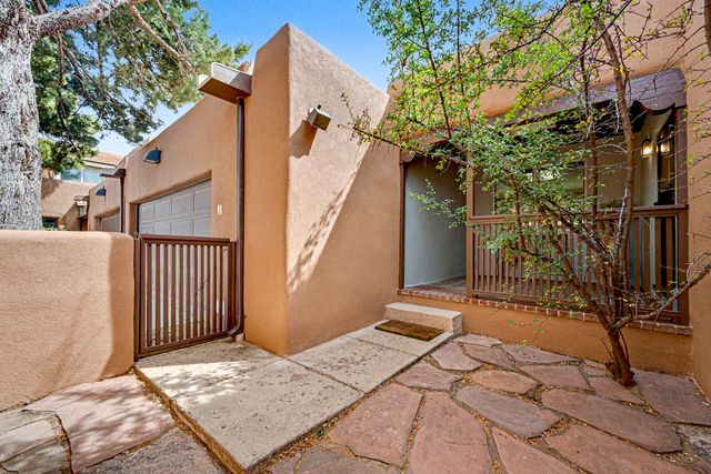 409 E Coronado Road 2, Santa Fe, NM 87505