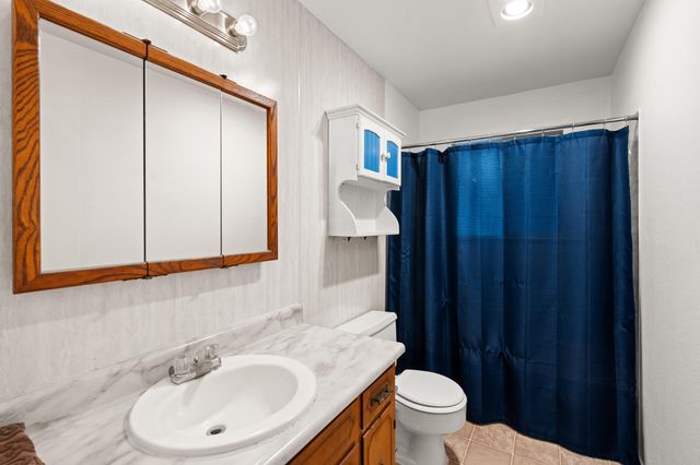 2744 Merriman Road, Medford, OR 97501