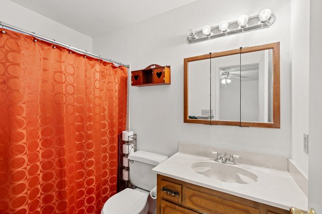 2744 Merriman Road, Medford, OR 97501