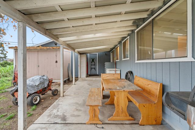 2744 Merriman Road, Medford, OR 97501