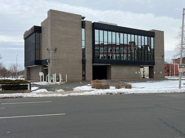 43 East Main Street, Meriden, CT 06450