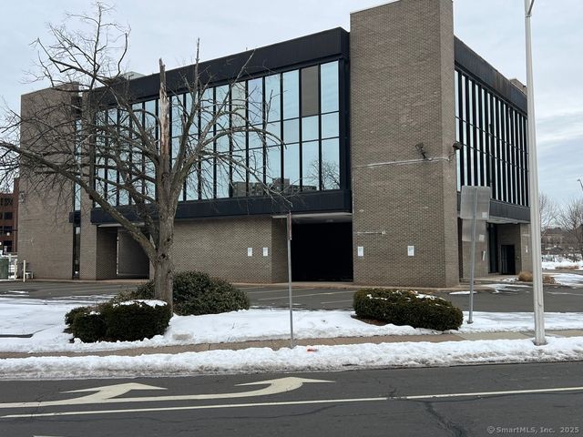 43 East Main Street, Meriden, CT 06450