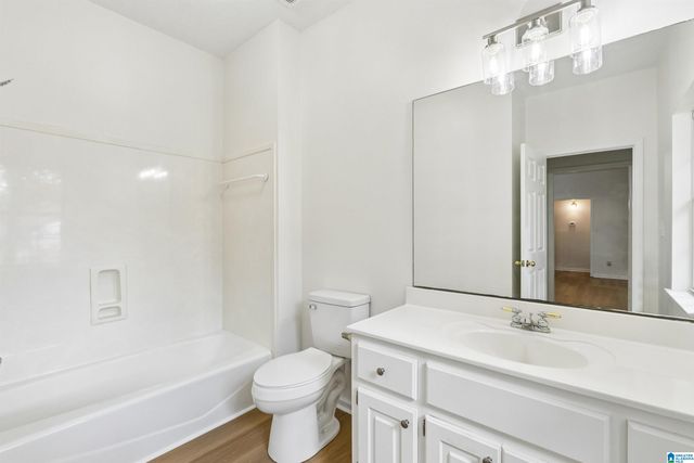 5400 J R DRIVE, Birmingham, AL 35235