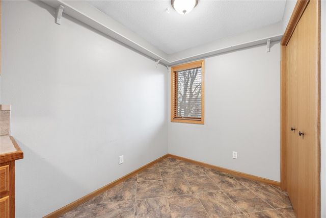 6965 Doubletree Rd NE, Cedar Rapids, IA 52402