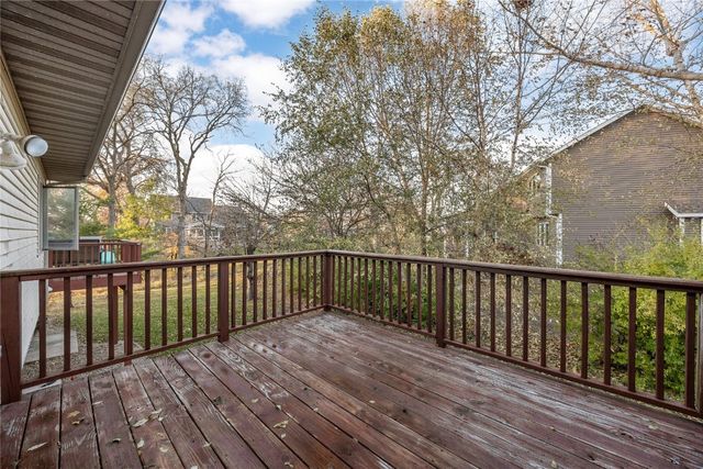 6965 Doubletree Rd NE, Cedar Rapids, IA 52402