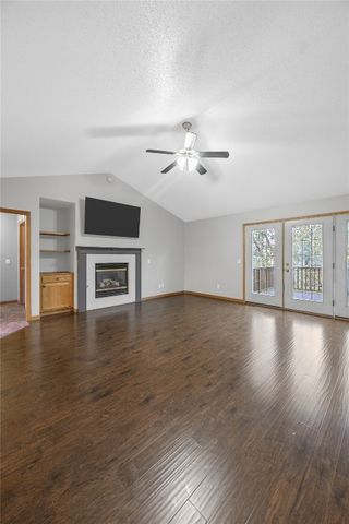 6965 Doubletree Rd NE, Cedar Rapids, IA 52402