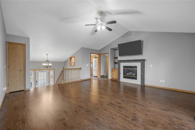 6965 Doubletree Rd NE, Cedar Rapids, IA 52402