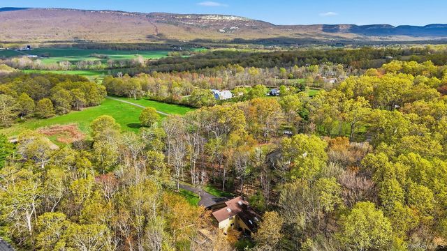 315 Burnt Meadow Road, Gardiner, NY 12525