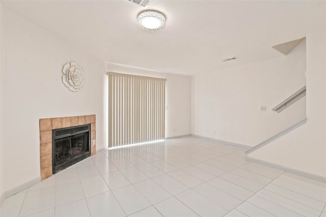 700 W Collins Street, Denton, TX 76201