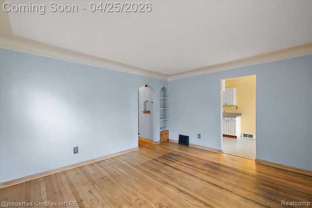 25373 Ivanhoe, Redford, MI 48239