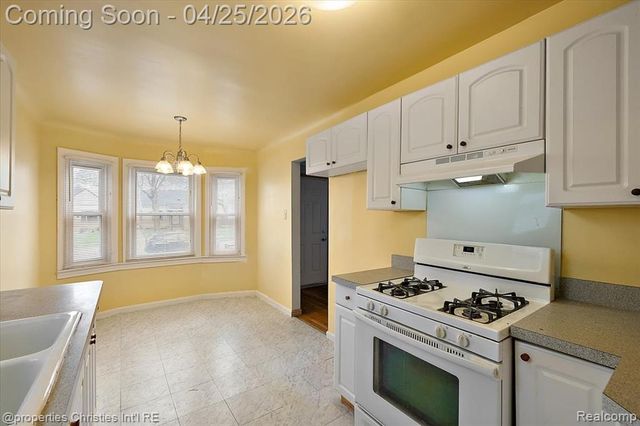 25373 Ivanhoe, Redford, MI 48239