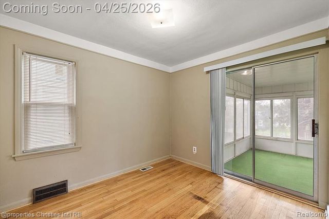 25373 Ivanhoe, Redford, MI 48239