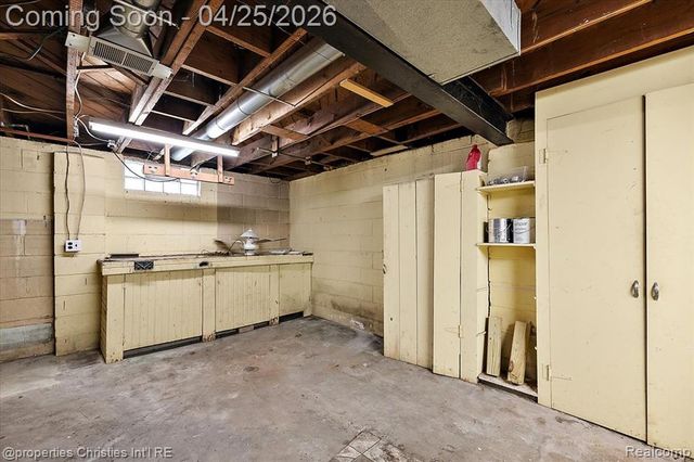 25373 Ivanhoe, Redford, MI 48239