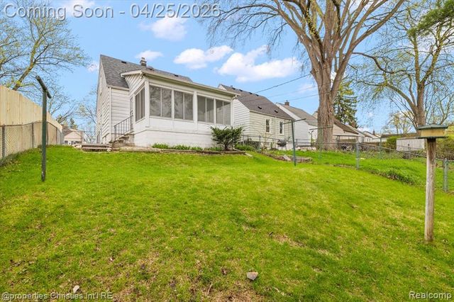 25373 Ivanhoe, Redford, MI 48239