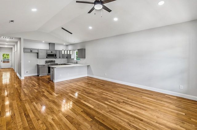519 S Shamrock, Landrum, SC 29356