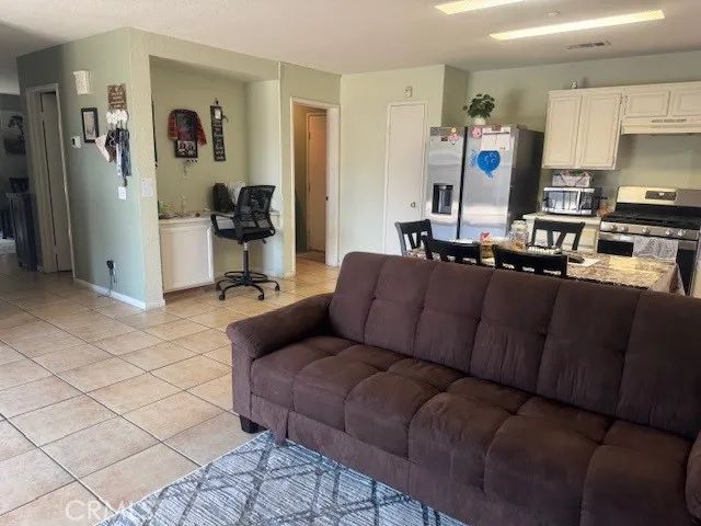 15313 Coleen Street, Fontana, CA 92337