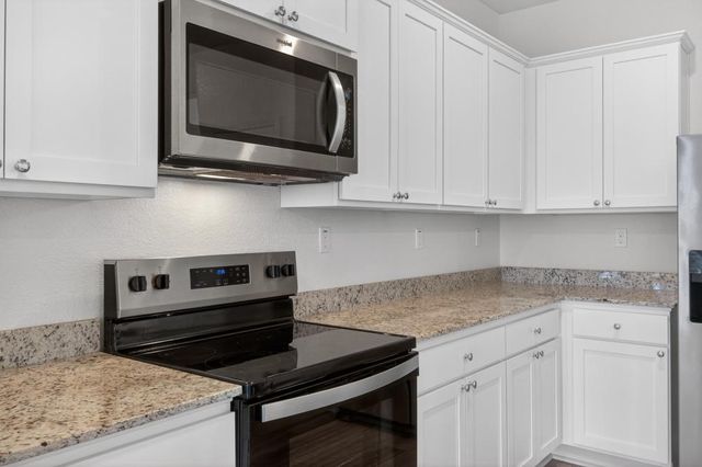 2163 Par Ct, Marysville, CA 95901