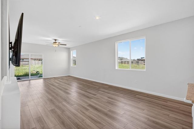 2163 Par Ct, Marysville, CA 95901