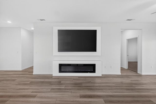 2163 Par Ct, Marysville, CA 95901