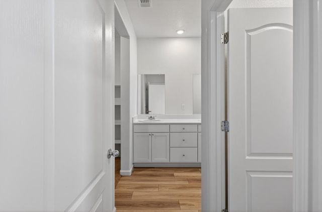 2163 Par Ct, Marysville, CA 95901