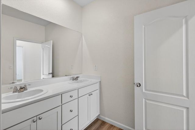 2163 Par Ct, Marysville, CA 95901