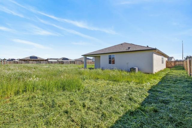 2163 Par Ct, Marysville, CA 95901