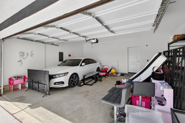 2163 Par Ct, Marysville, CA 95901