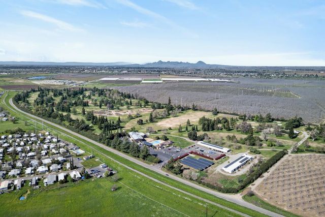 2163 Par Ct, Marysville, CA 95901